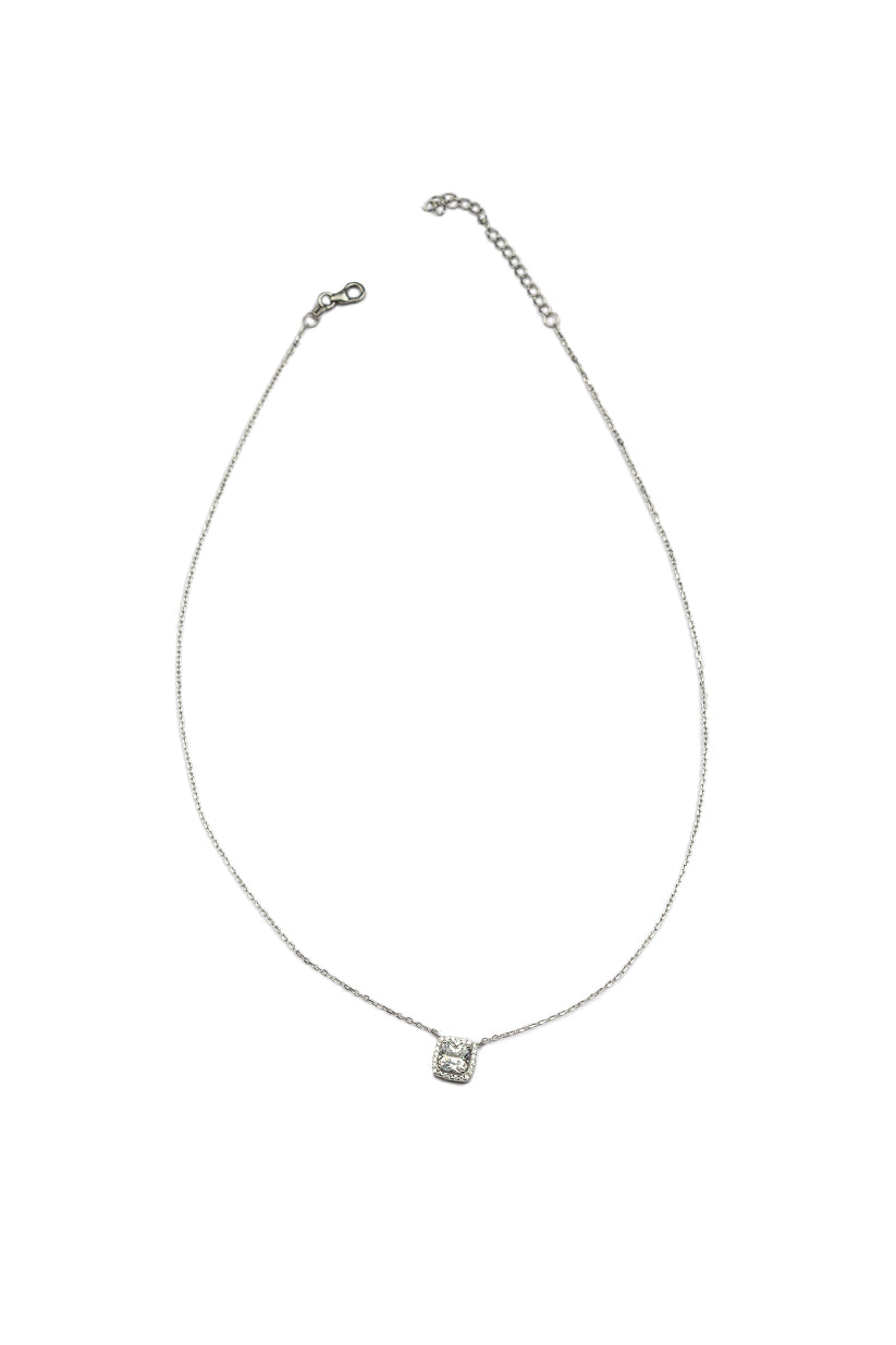 Chokho Solitaire Halo Chain & Pendant
