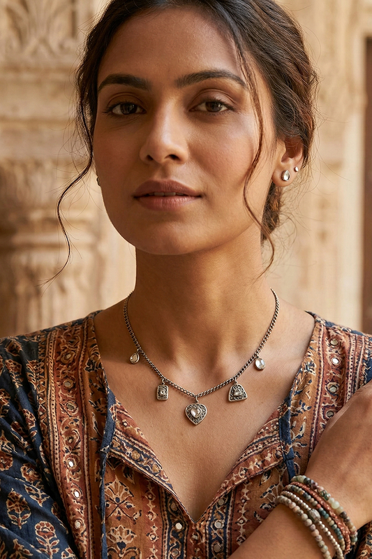 Chhabili Kundan Noor-E-Dil Charm Necklace