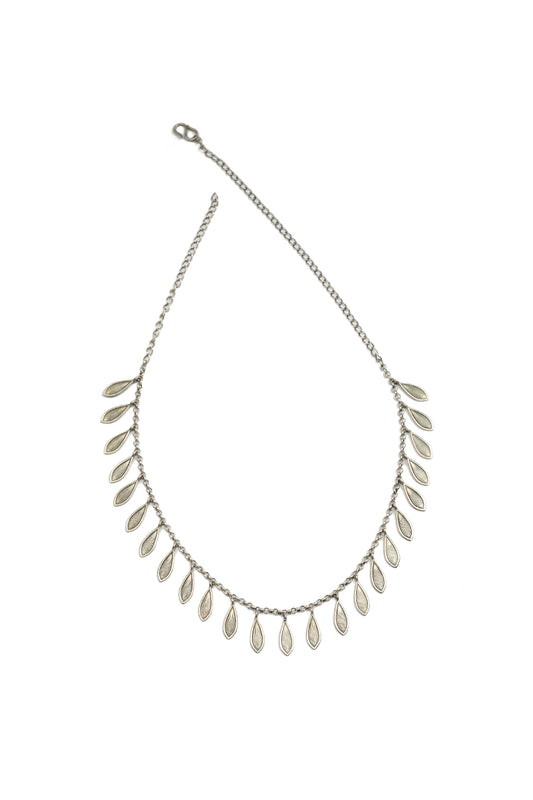 Chhap Minimalist Kamangari Necklace