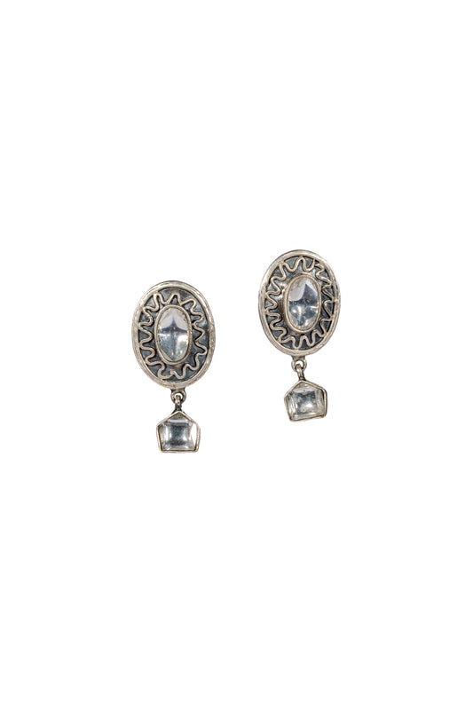Chhabili Noor-E-Oval Kundan Earrings