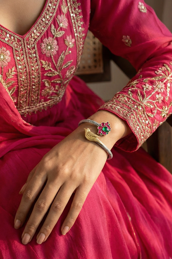 Chhabili Jadau Kundan Padmavalli Cuff Bangle
