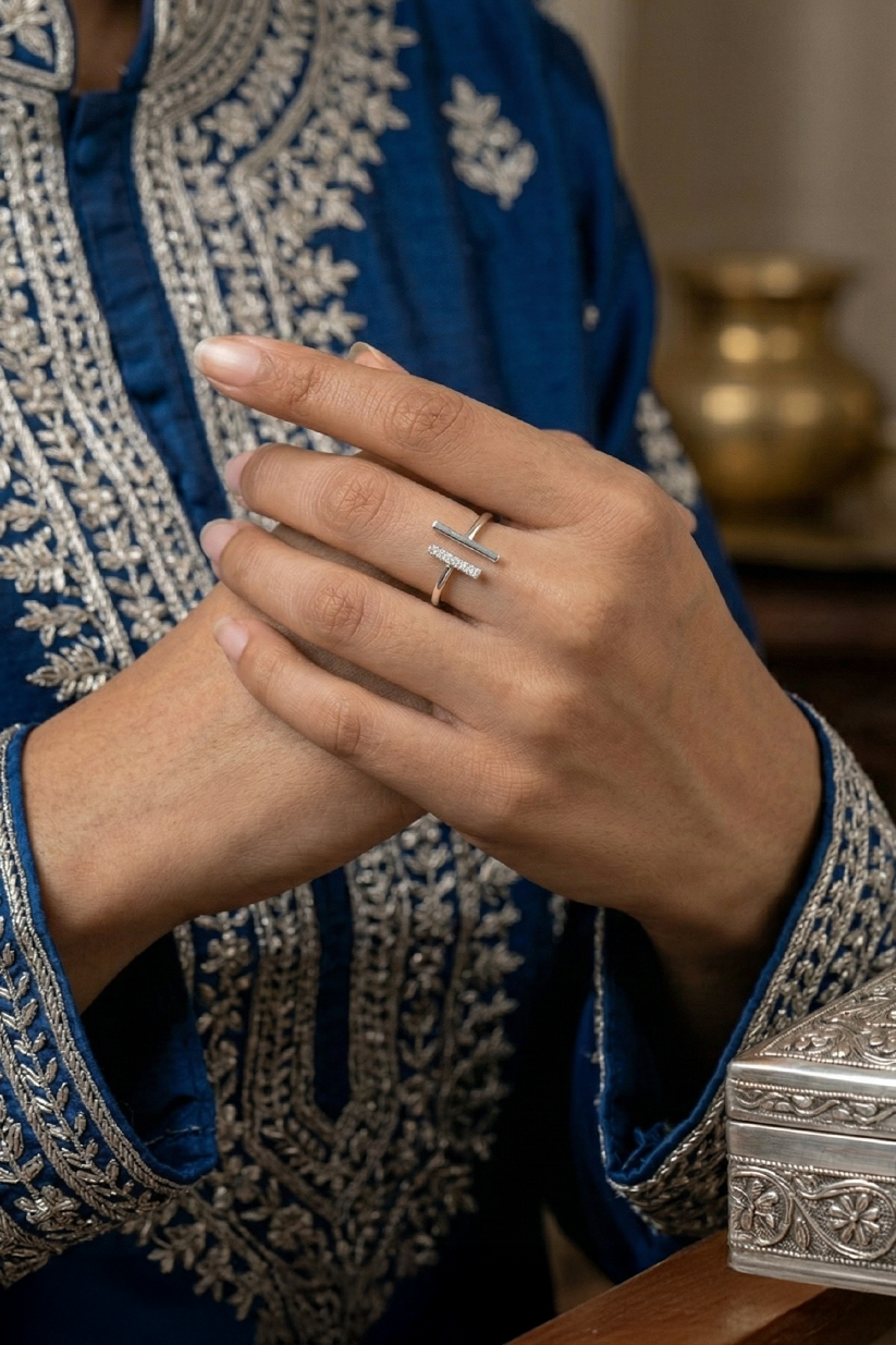 Chokho Seraphine Spark Ring