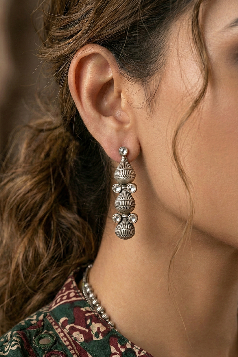 Chhabili Vritta Noor Earrings