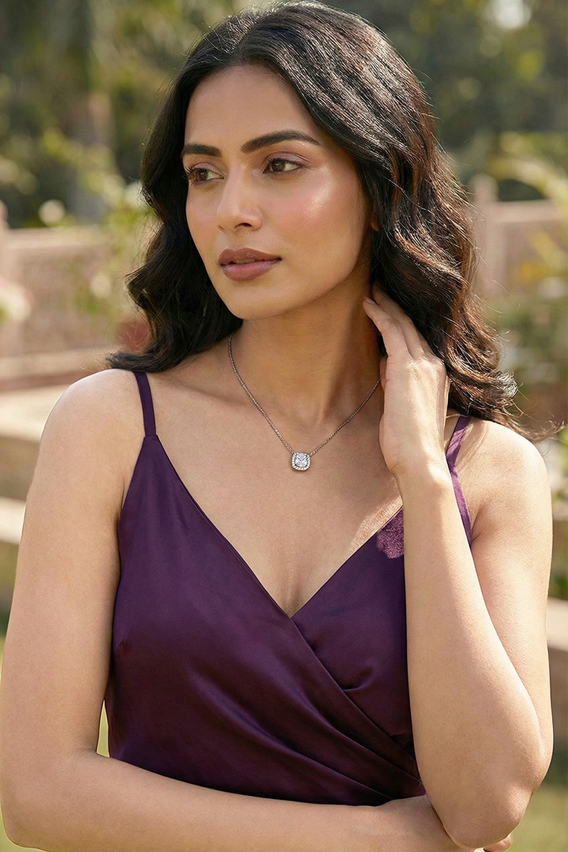 Chokho Solitaire Halo Chain & Pendant