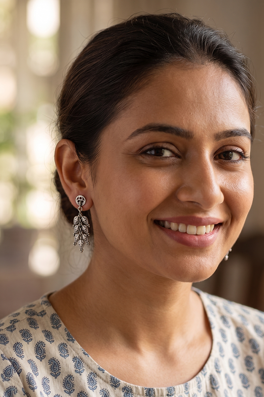 Chhap Nazakat Leaf Drop Earring