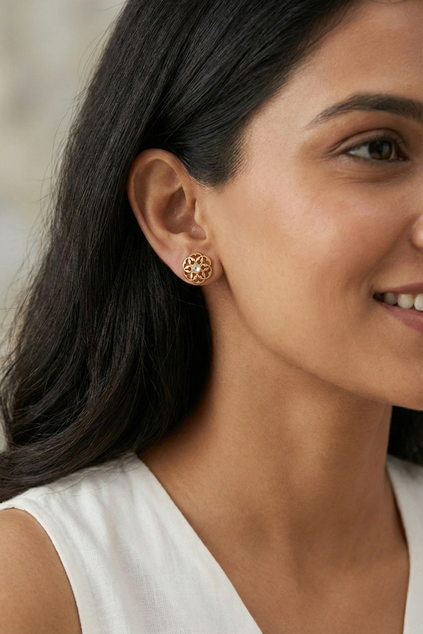 Chhavi Saumya Studs