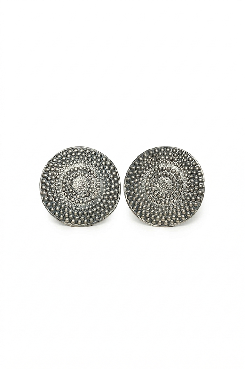 Chhap Noor Studs