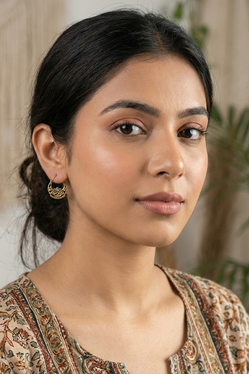 Chhavi Noor Hoops
