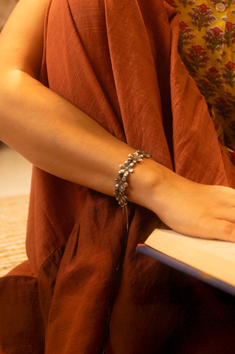 Chhap Blossom Vines Chain Bracelet