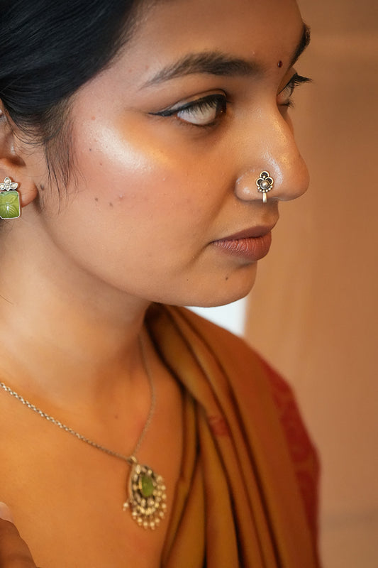 Chhaya Bindu Tiny PressOn Nosepin