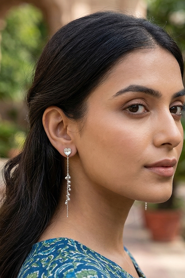 Chhabili Roohani Heart Earring