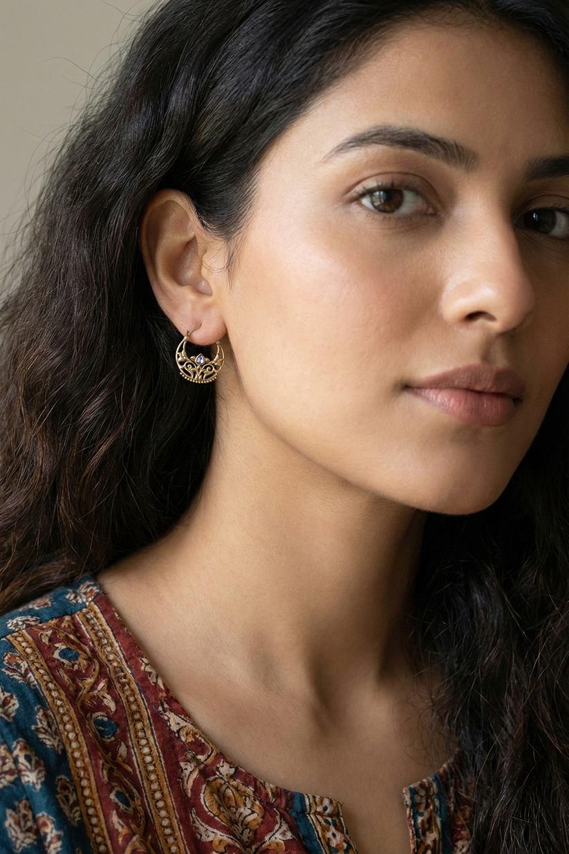 Chhavi Noor Hoops