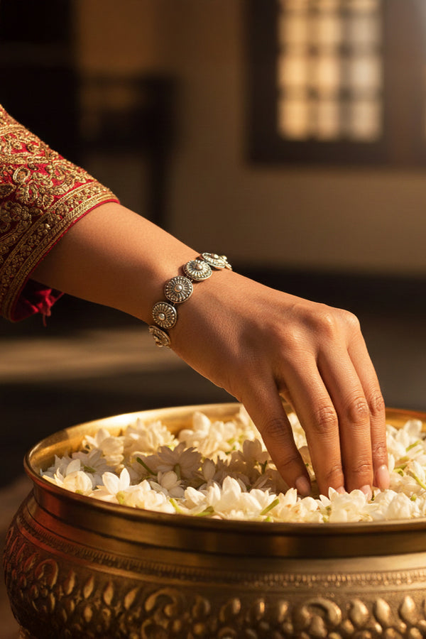 Chhap Induni Chain Bracelet