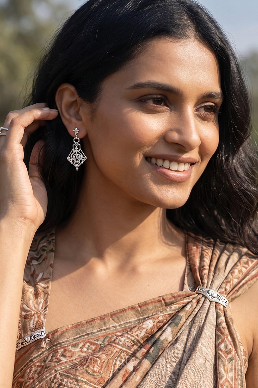 Chhavi Arohi Earring