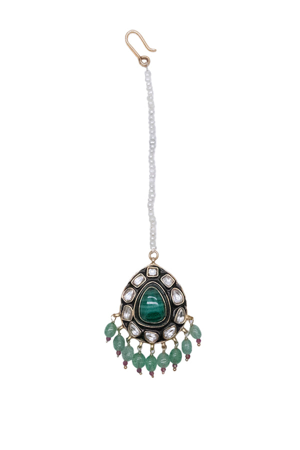 Chhabili Emerald Noor Kundan Meenakari Maangtika