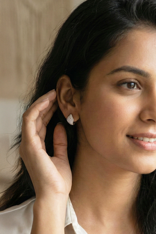 Chokho Sterling Silver Hoop Earring